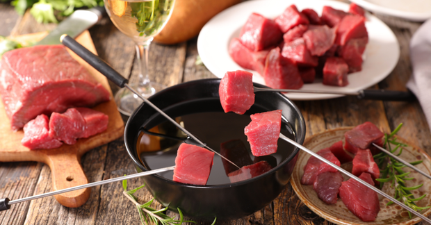 Alles over vleesfondue voor een gezellige avond met vrienden of familie