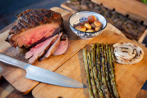 Lamsbout op de BBQ met Honing-Mosterd glaze